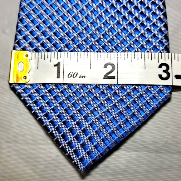 Madison 💯 Silk Men's Necktie 57-60" x 3" Blue/Silver Woven Micro-Geometric Nice - Picture 9 of 10